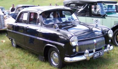 Marcel and Tineta Ellis 1953 Mk1 Ford Consul